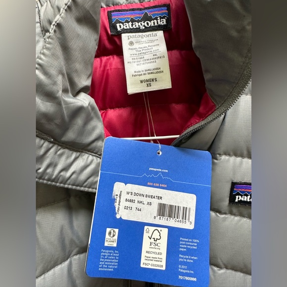 NWT Women’s Down Sweater Patagonia Size XS - Picture 2 of 5